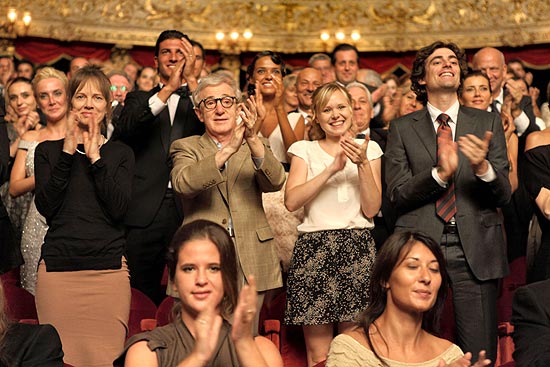Woody Allen com Judy Davis (esq.) e Alison Pill, que vivem sua mulher e sua filha em "Para Roma, Com Amor"