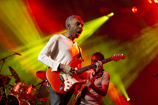 Gilberto Gil durante sua apresentação na edição londrina do festival Back2Black