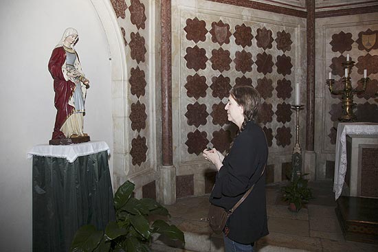 Roqueira Patti Smith visita baslica de So Francisco de Assis, na Itlia