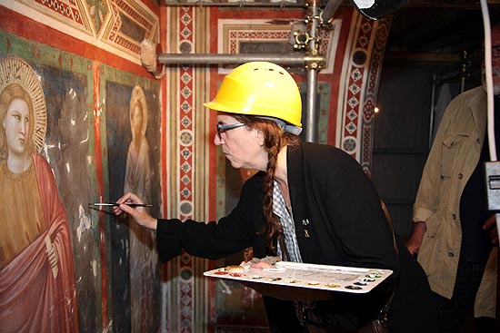 Patti Smith ajuda a restaurar afresco de Giotto