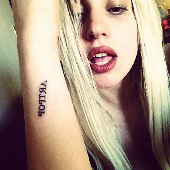A nova tatuagem de Lady Gaga  o ttulo de seu prximo disco