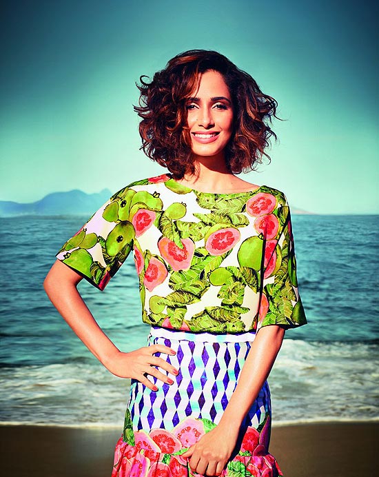 Camila Pitanga na capa da revista &quot;Glamour&quot; de setembro