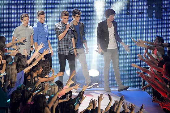 A banda One Direction durante o MTV Video Music Awards
