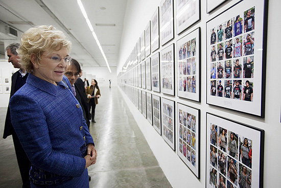 A ministra da Cultura, Marta Suplicy, em visita à 30ª Bienal de São Paulo, na semana passada
