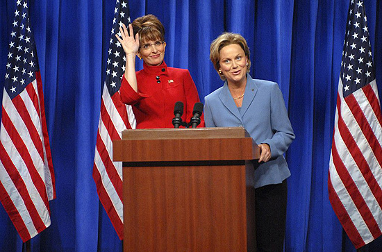 Tina Fey e Amy Poehler no humorístico &quot;Saturday Night Live&quot;