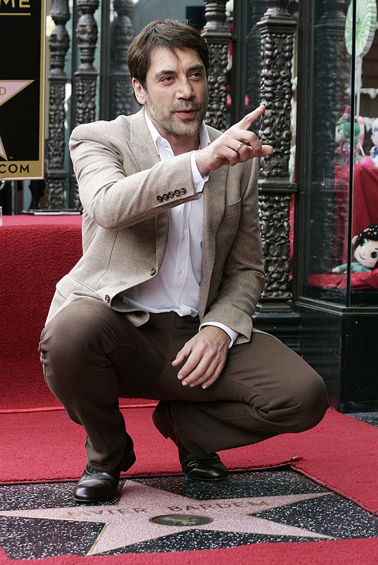 O ator Javier Bardem recebeu uma estrela na Calçada da Fama de Hollywood