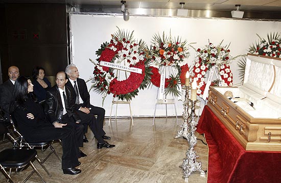 Familirares do ator espanhol Tony Leblanc em seu enterro