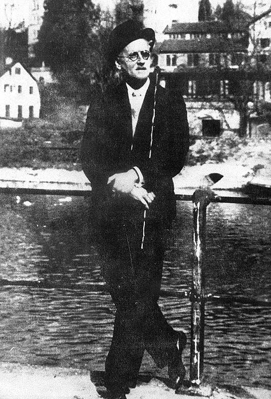 O escritor irlandês James Joyce (1882-1941) é o homenageado do "Bloomsday", do qual São Paulo participa como parte de leitura mundial 