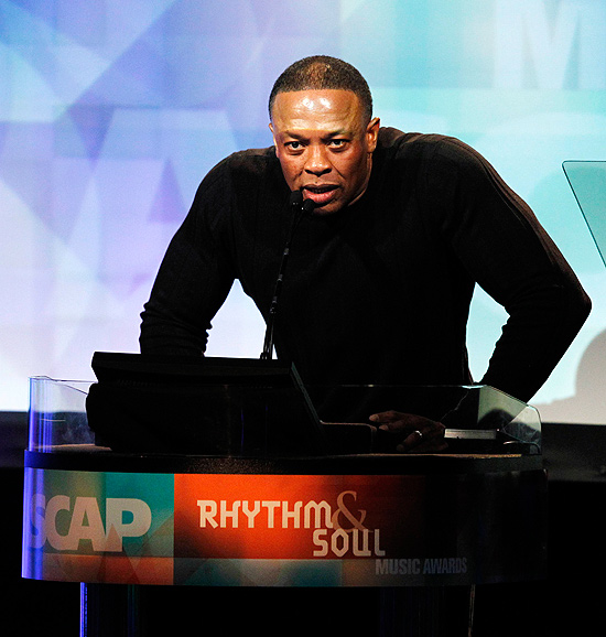 O rapper, produtor e empresário Dr. Dre, o artista mais bem pago do ano segundo a "Forbes"