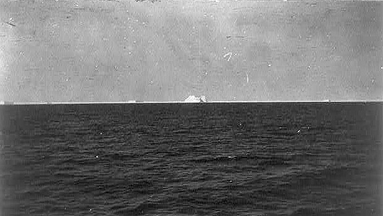 Foto do iceberg responsável por afundar o Titanic
