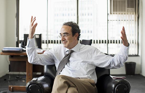 Carlos Augusto Calil, durante entrevista no gabinete da Secretaria de Cultura de So Paulo, em 2012