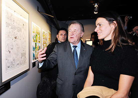 O criador de Asterix, Albert Uderzo, e a ministra da Cultura da Frana, Aurlie Filipetti, em Angoulme