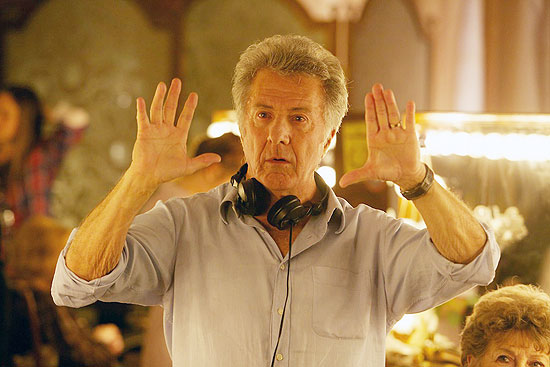 Dustin Hoffman no set de filmagens de 'O Quarteto