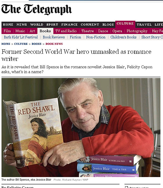 O veterano da Segunda Guerra Mundial Bill Spence, que escreveu romances sob o pseudônimo Jessica Blair