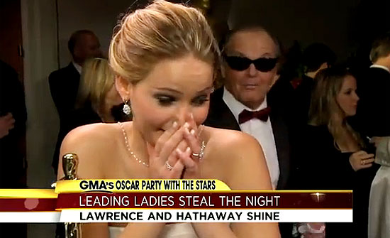 Jennifer Lawrence se surpreende com apario de Jack Nicholson no meio da entrevista