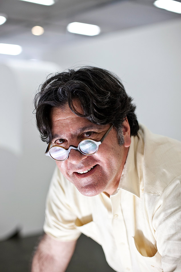 Luis Prez-Oramas, curador da 30 Bienal de Artes de So Paulo, que indicou os artistas representantes do Brasil