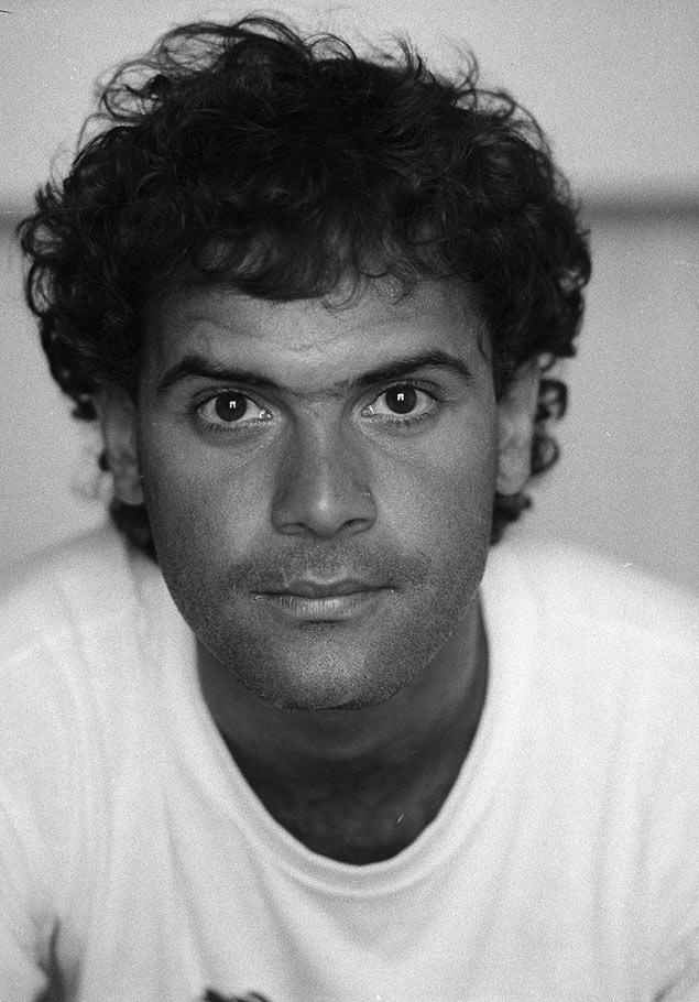 O cantor Cazuza, em foto de 1985