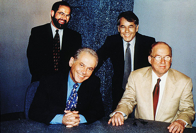 Os apresentadores Caio Blinder, Lucas Mendes, Nelson Motta e Paulo Francis, do programa "Manhattan Connection", do GNT 