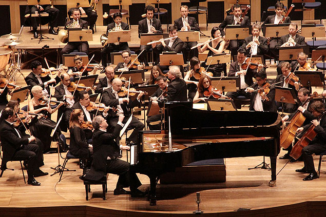 Concerto da Osesp com pianista Nicholas Angelich e o regente finlandês Osmo Vänskä