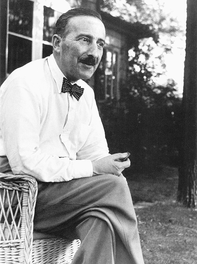 Stefan Zweig em Ossinig, perto de Nova York, onde preparou grande parte da autobiografia