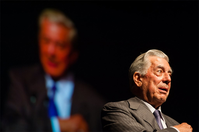 Escritor peruano Mario Vargas Llosa no ciclo Fronteiras do Pensamento, em São Paulo, em abril 