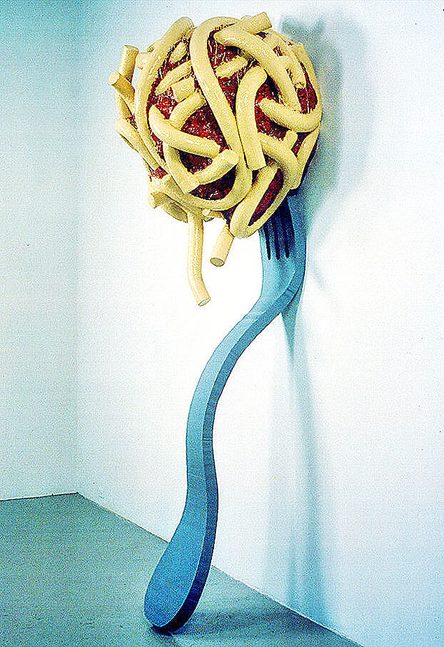 "Garfo com Bola de Carne e Espaguete", do artista Claes Oldenburg
