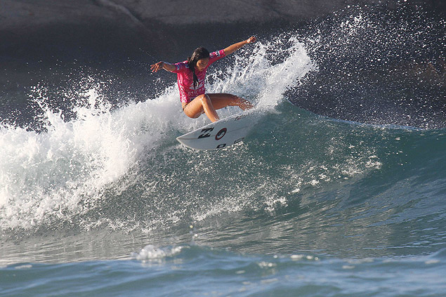 A surfista havaiana Alessa Quizon