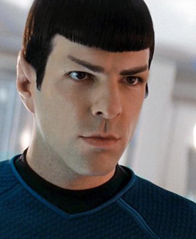 Zachary Quinto em cena de "Além da Escuridão - Star Trek"