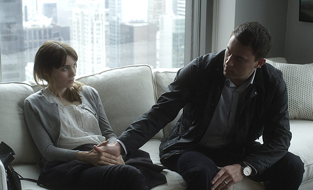 Atores Rooney Mara e Channing Tatum em cena do filme "Terapia de Risco", de Steven Soderbergh