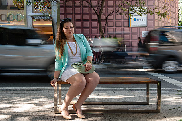 A executiva Raissa Kahn, 31, que tem dificuldade para comprar roupas GG