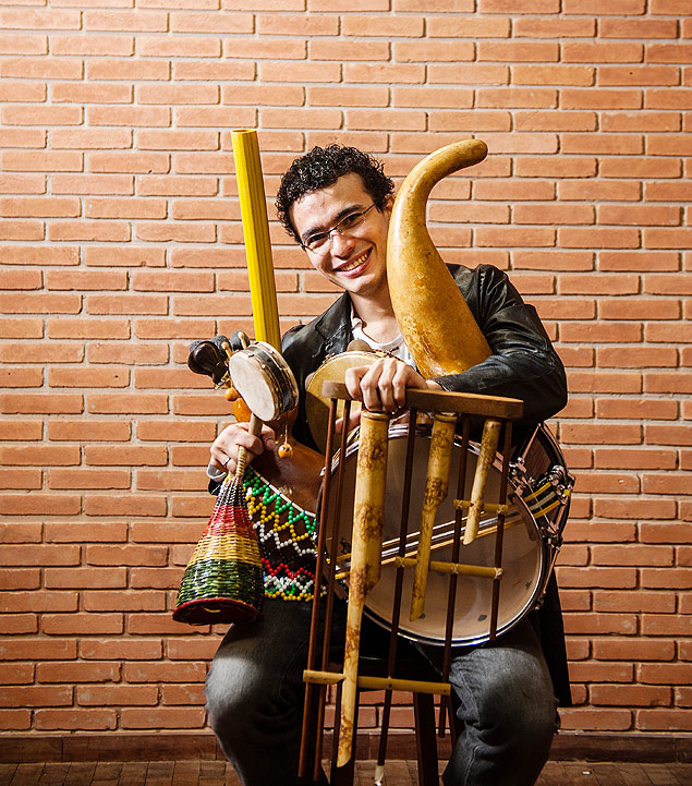 O percussionista Rubens Lopes, 22
