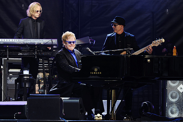 O cantor Elton John durante apresentao na Frana em julho de 2013