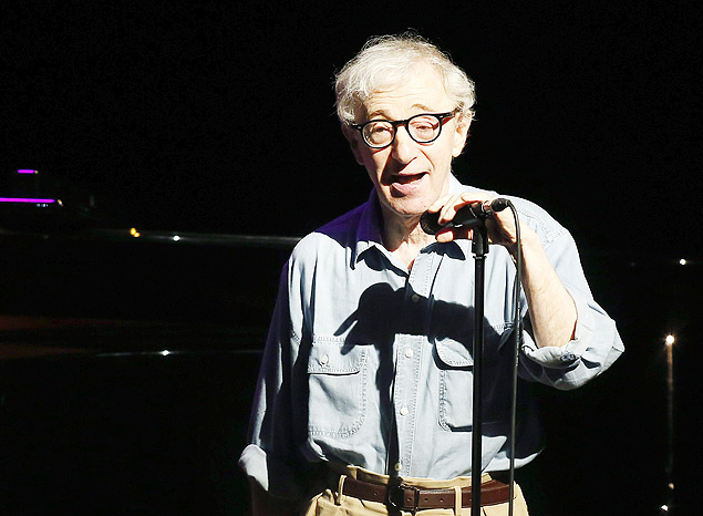 Woody Allen com seu grupo de jazz na Frana, em julho de 2013