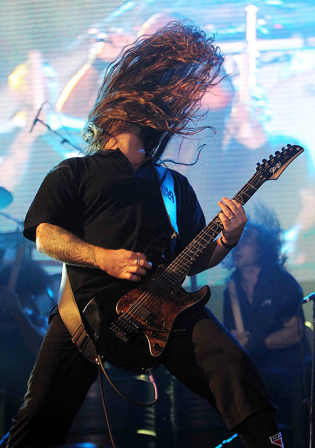 Andreas Kisser, guitarrista do Sepultura, em show no Rock in Rio 2011