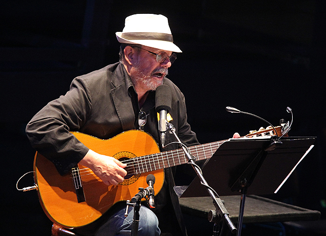 O cantor e compositor cubano Silvio Rodrguez, que j teve sua cano 'Pequea Serenata Diurna' gravada por Chico Buarque