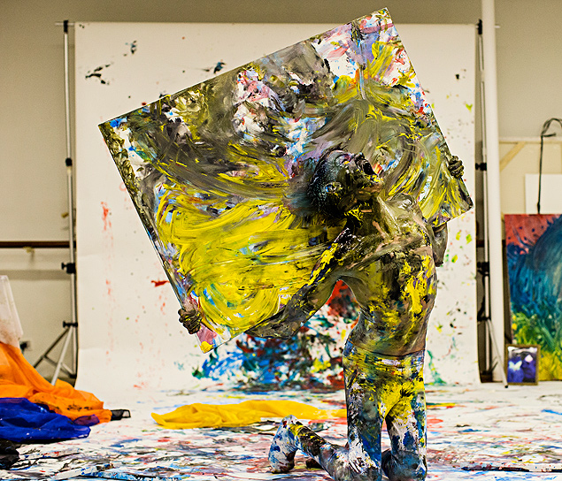 Marcos Abranches ensaia 'Corpo Sobre Tela', coreografia baseada em obra do pintor Francis Bacon