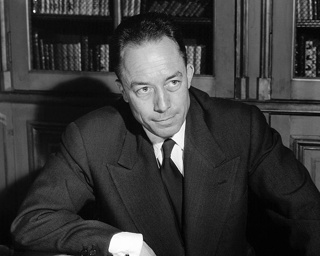 TO GO WITH AFP STORY BY ANGUS MACKINNON (FILES) A file picture taken on October 17, 1957 shows French writer Albert Camus posing for a portrait in Paris following the announcement that he was being awarded the Noel Prize for literature. Born into poverty in French-ruled Algeria on November 7, 1913, Camus was an unlikely candidate to become one of the giants of 20th century literature. AFP PHOTO / STRINGER ORG XMIT: DOC999