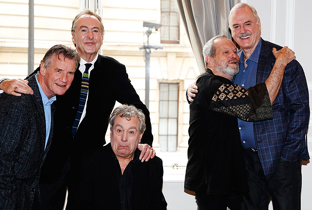 Michael Palin, Eric Idle, Terry Jones, Terry Gilliam e John Cleese, membros do Monty Python