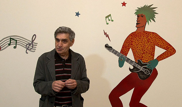 O curador Joo Spinelli em cena do documentrio sobre Alex Vallauri (1949-1987), episdio do programa Artes Visuais do SescTV