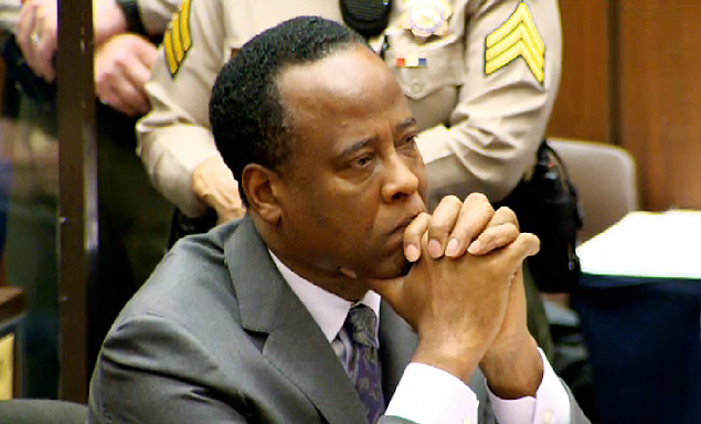 Conrad Murray recebendo sentena em 2011