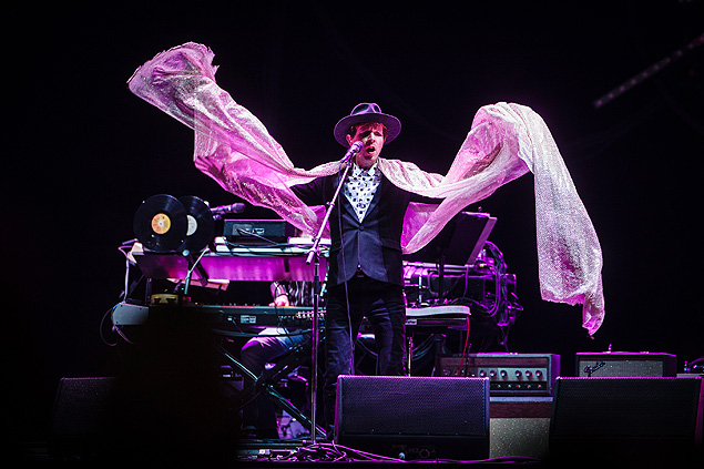 Beck se apresenta na stima edio do festival Planeta Terra, no Campo de Marte, em 2013