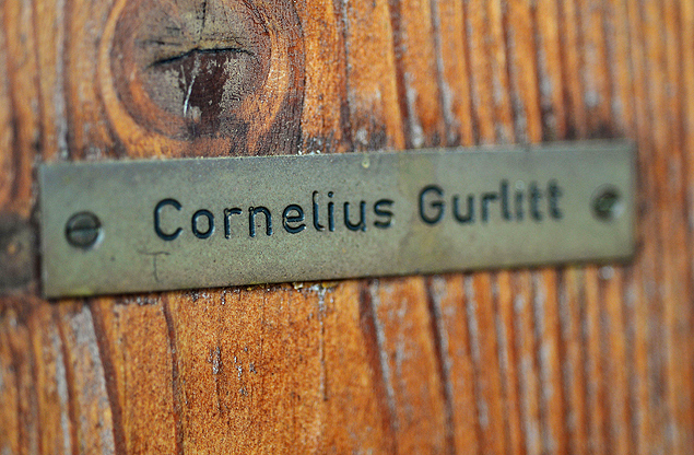 A placa com o nome de Gurlitt na porta de sua casa em Salzburg, na ustria