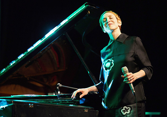 A americana Stacey Kent durante apresentao no Ladies' Jazz Festival, em julho de 2013, na Polnia