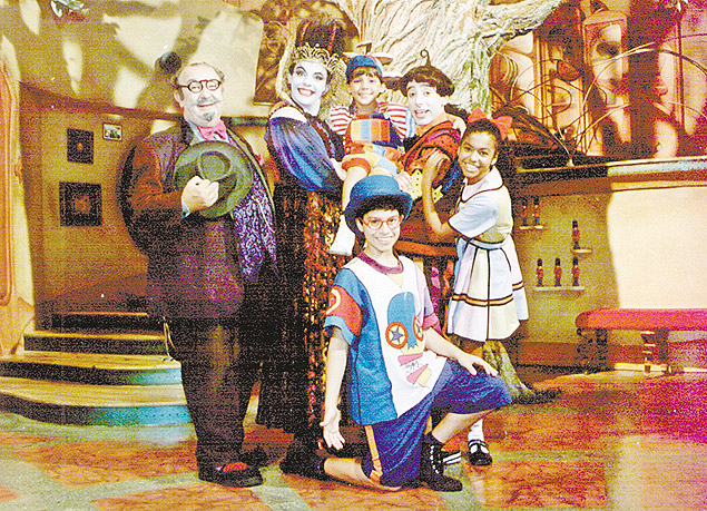 ORG XMIT: 044201_0.tif Televisão: elenco do programa infantil &quot;Castelo Rá-Tim-Bum&quot;, da Cultura. 