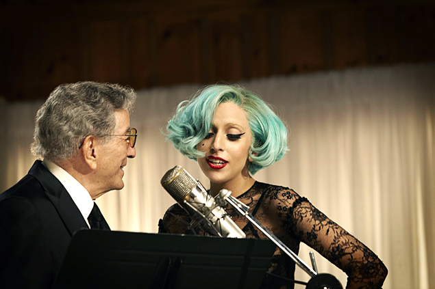 O msico Tony Bennett e a cantora Lady Gaga durante gravao do disco 'Duets 2'