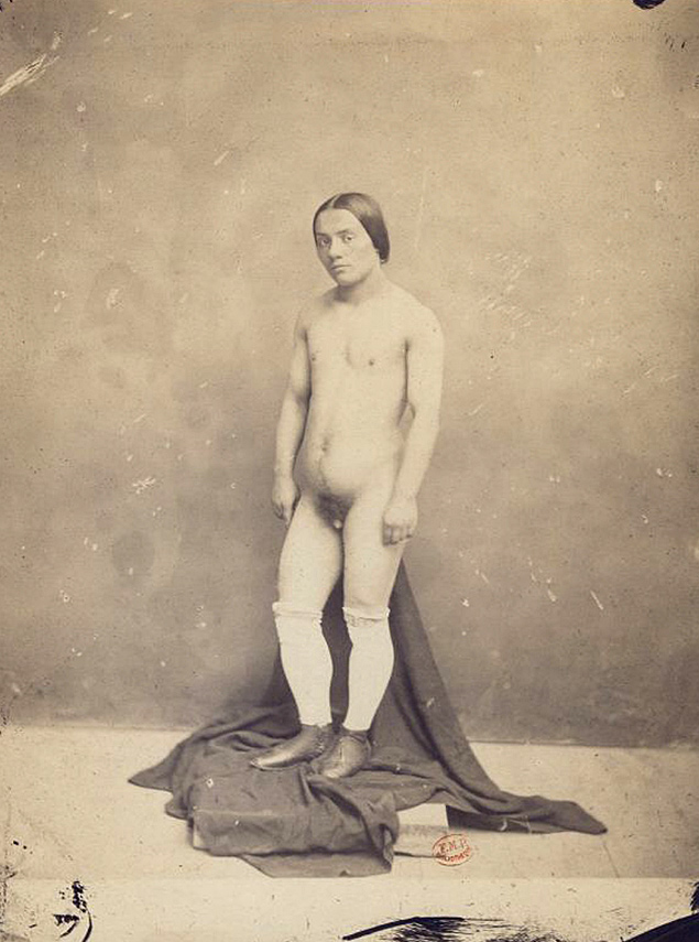 Foto de Felix Nadar em srie sobre hermafroditas feita em 1860 e usada na divulgao da pea