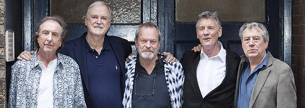 Os comediantes britnicos de Monty Python: Eric Idle, John Cleese, Terry Gilliam, Michael Palin e Terry Jones em foto de 2014