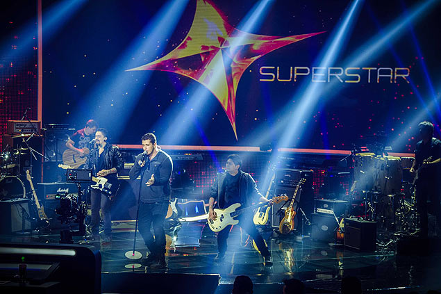 A banda de rock Malta durante apresentao no programa 'Superstar', na Globo