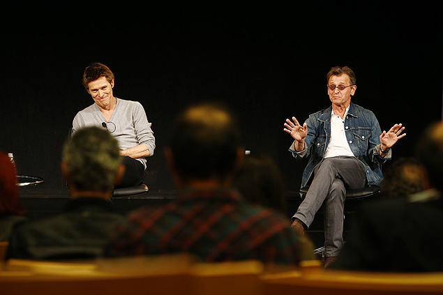Mikhail Baryshnikov ( direita) e Williem Dafoe durante entrevista no Sesc Pinheiros, em So Paulo