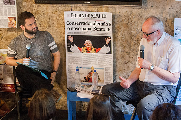 Dvila (esq.) e Rossi em conversa na Casa Folha, em Paraty